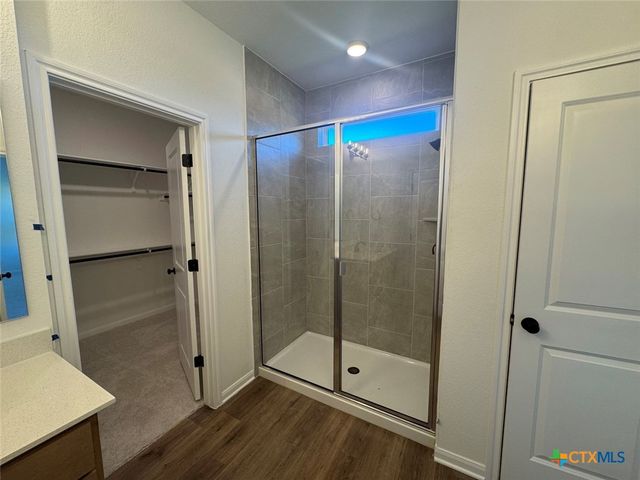 3717 Pin Oak Hills, Seguin, TX 78155