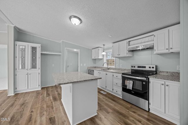 15 Dry Pond Lane, Zebulon, NC 27597