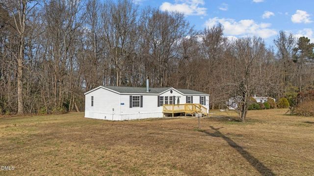 15 Dry Pond Lane, Zebulon, NC 27597