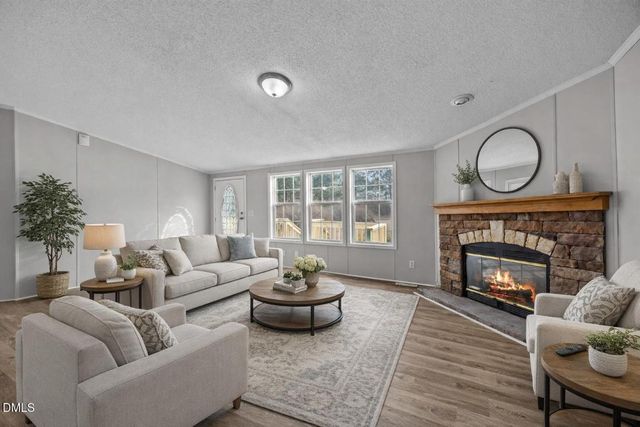 15 Dry Pond Lane, Zebulon, NC 27597