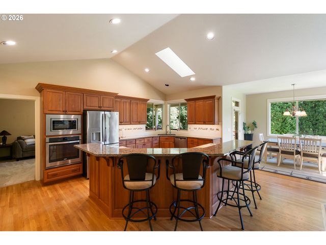 15670 Se WILLS Way, Milwaukie, OR 97267