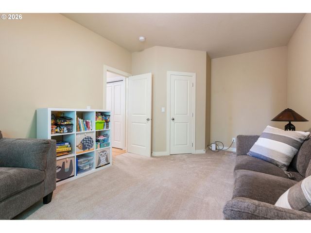 15670 Se WILLS Way, Milwaukie, OR 97267