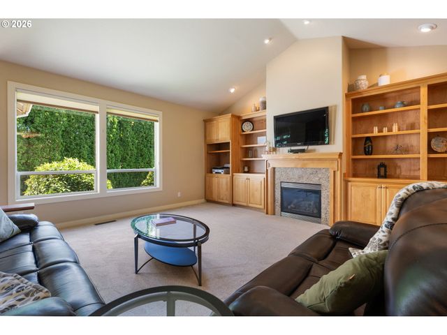 15670 Se WILLS Way, Milwaukie, OR 97267