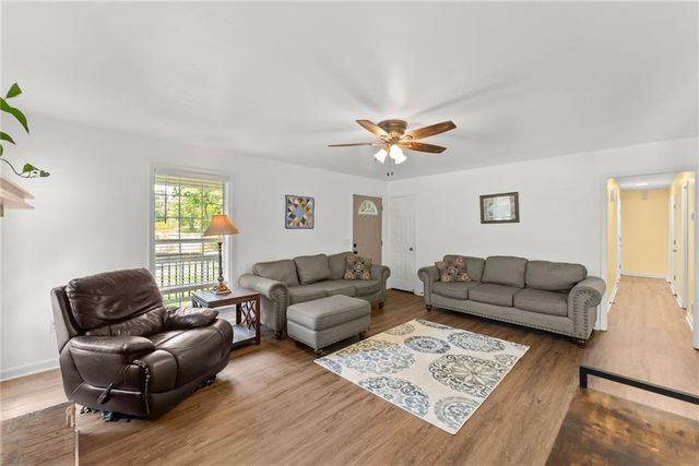 4945 Mccoy Circle, Cumming, GA 30040