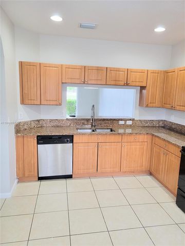 8263 SW 27th Street 102, Miramar, FL 33025