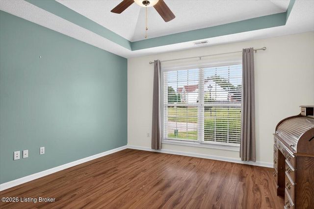 2038 Hearthside Cir, Shelbyville, KY 40065