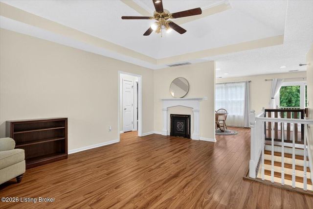 2038 Hearthside Cir, Shelbyville, KY 40065
