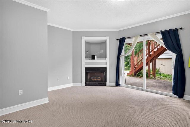 2038 Hearthside Cir, Shelbyville, KY 40065
