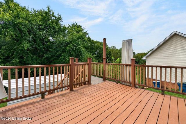 2038 Hearthside Cir, Shelbyville, KY 40065