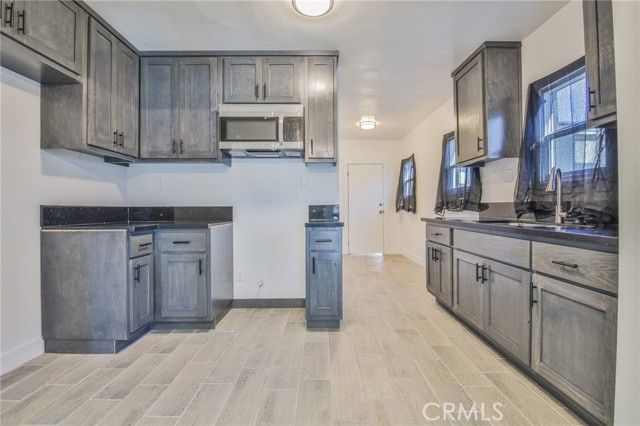 317 W 107th, Los Angeles, CA 90003