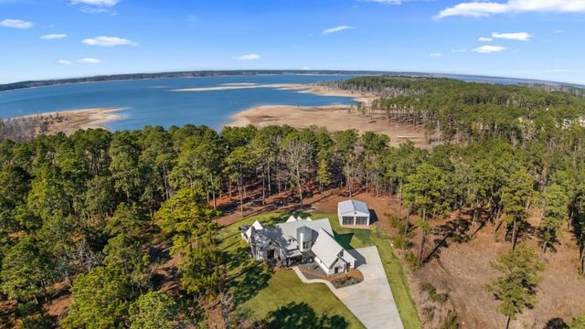 705 Private Road 6028, Brookeland, TX 75931