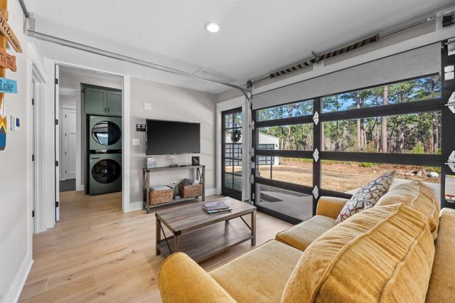 705 Private Road 6028, Brookeland, TX 75931