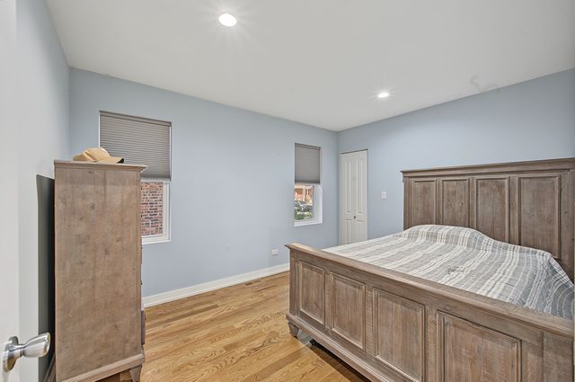 3305 W 66th Street, Chicago, IL 60629