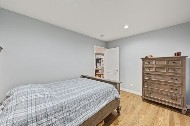3305 W 66th Street, Chicago, IL 60629