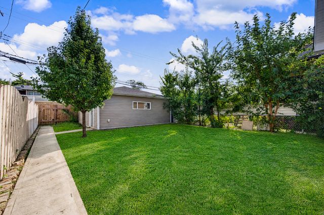 3305 W 66th Street, Chicago, IL 60629