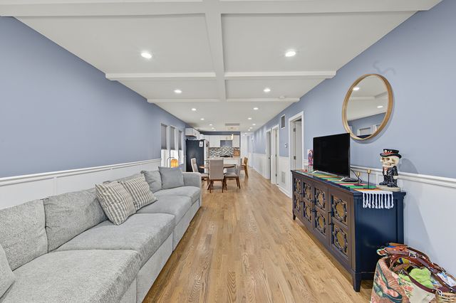 3305 W 66th Street, Chicago, IL 60629