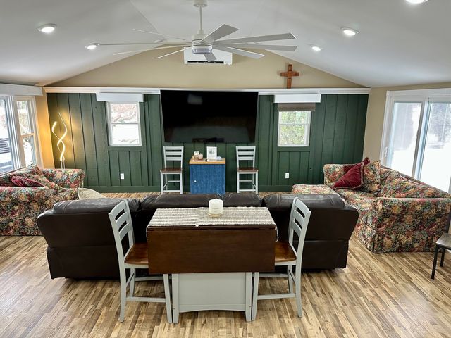 72 Clover Drive, Crystal Lake, IL 60014