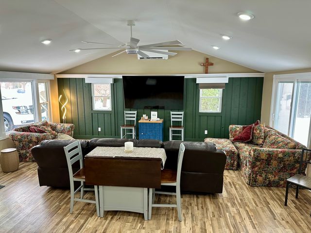 72 Clover Drive, Crystal Lake, IL 60014