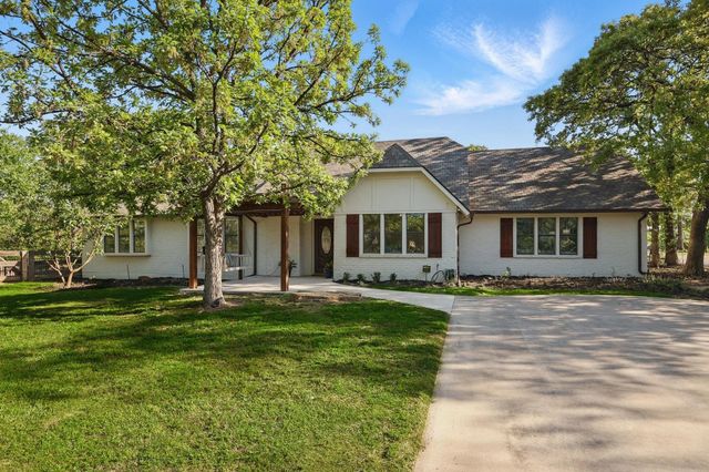 841 Caublestone Hill Drive, Argyle, TX 76226