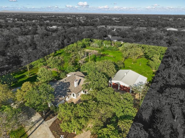 841 Caublestone Hill Drive, Argyle, TX 76226
