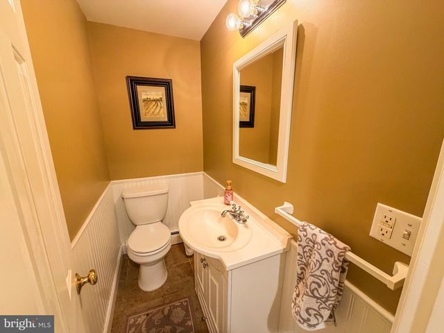 711 WEST AVE, Jenkintown, PA 19046