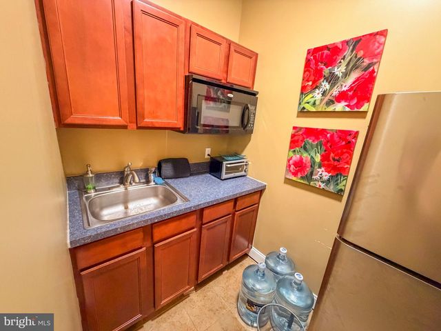 711 WEST AVE, Jenkintown, PA 19046