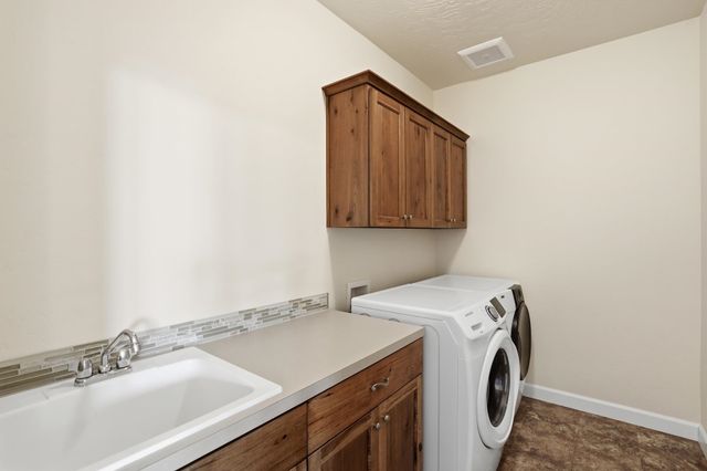2039 W ST THOMAS MORE WAY Way, Spokane, WA 99208