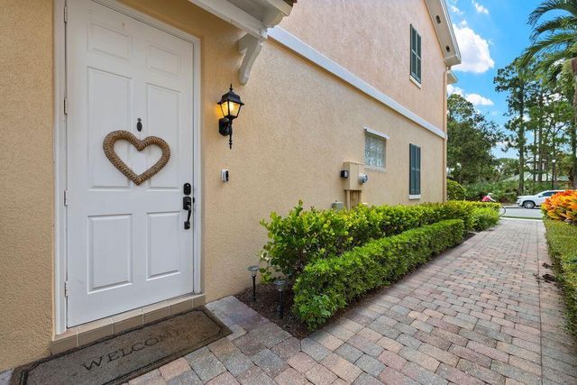 4006 Parkside Drive, Jupiter, FL 33458