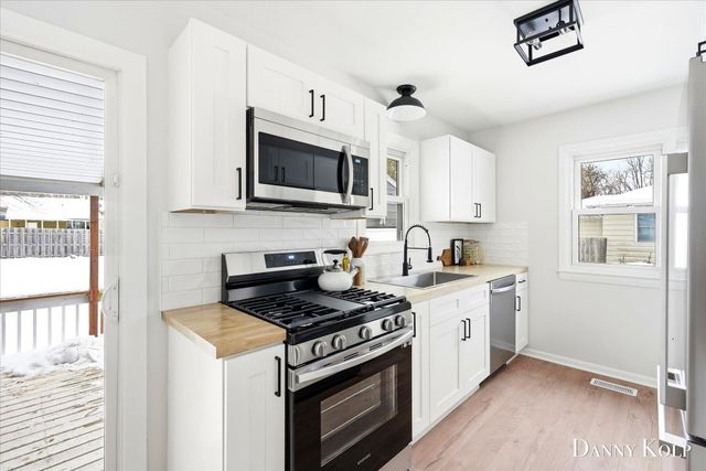 4322 Fuller Avenue Se, City Of Grand Rapids, MI 49508