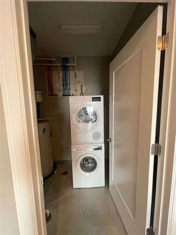 350 Oliver Ave 1303, Downtown Pgh, PA 15222