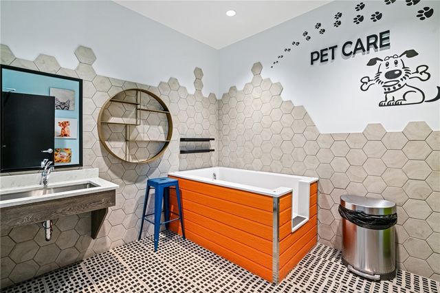 350 Oliver Ave 1303, Downtown Pgh, PA 15222