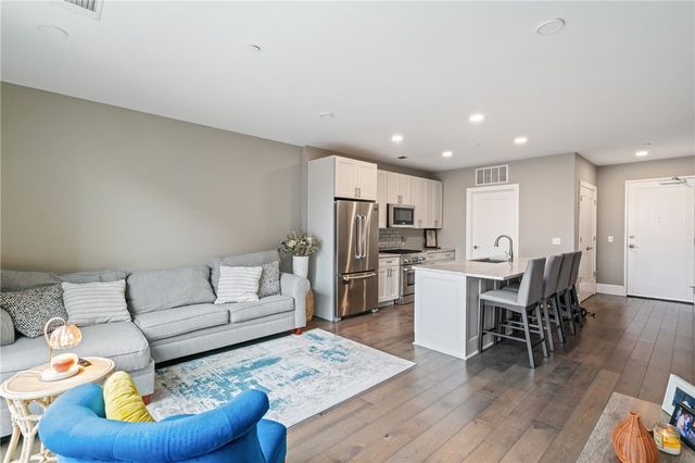 350 Oliver Ave 1303, Downtown Pgh, PA 15222