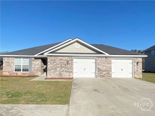 42 Autumn Rift Road, Midway, GA 31320
