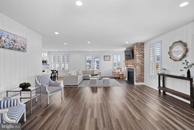 1125 THEMIS ST SE, Leesburg, VA 20175