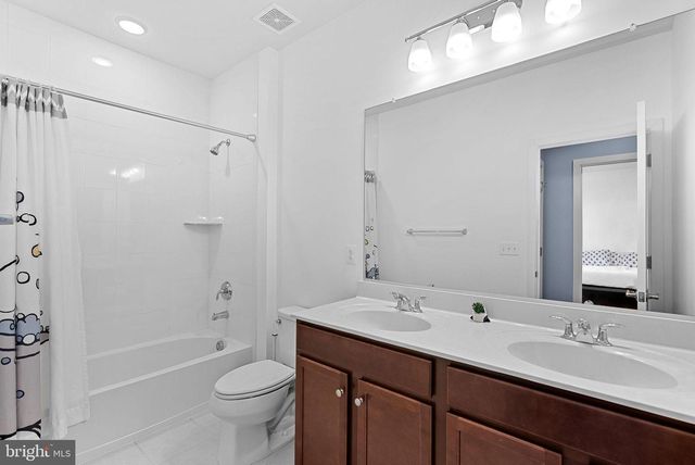 1125 THEMIS ST SE, Leesburg, VA 20175