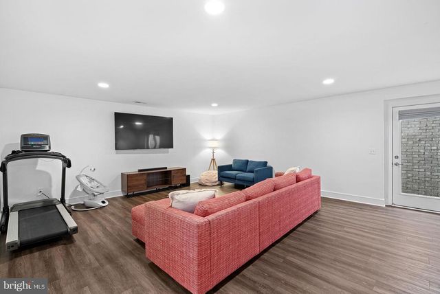 1125 THEMIS ST SE, Leesburg, VA 20175