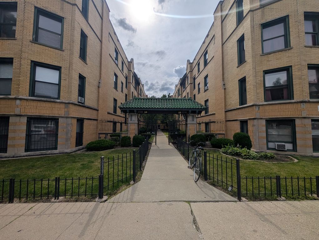2338 N Spaulding Avenue G, Chicago, IL 60647