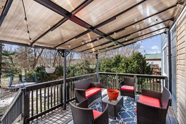 318 CENTER ST, Boonville, MO 65233