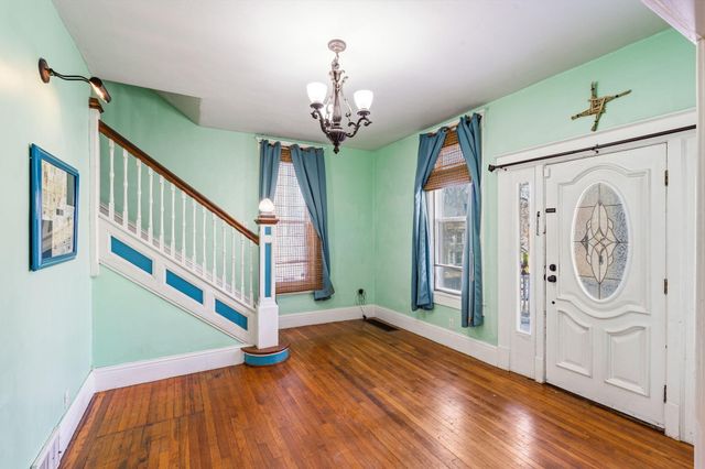 318 CENTER ST, Boonville, MO 65233