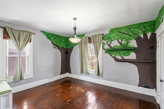 318 CENTER ST, Boonville, MO 65233