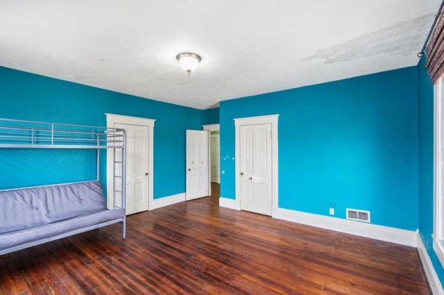 318 CENTER ST, Boonville, MO 65233