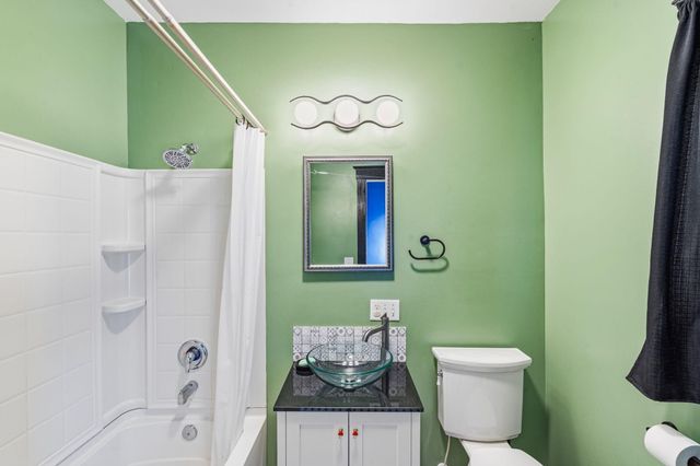 318 CENTER ST, Boonville, MO 65233