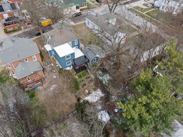 318 CENTER ST, Boonville, MO 65233