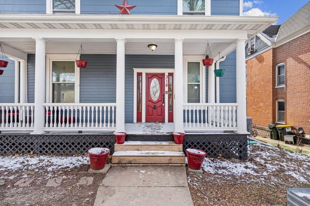 318 CENTER ST, Boonville, MO 65233