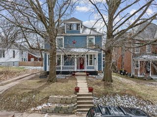 318 CENTER ST, Boonville, MO 65233