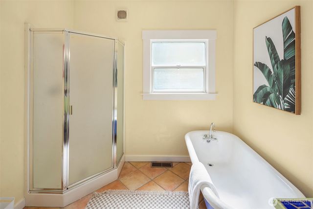 4710 42nd Avenue S, Seattle, WA 98118