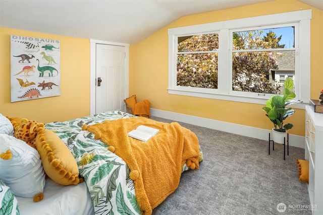 4710 42nd Avenue S, Seattle, WA 98118