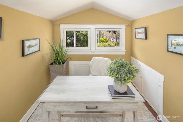 4710 42nd Avenue S, Seattle, WA 98118