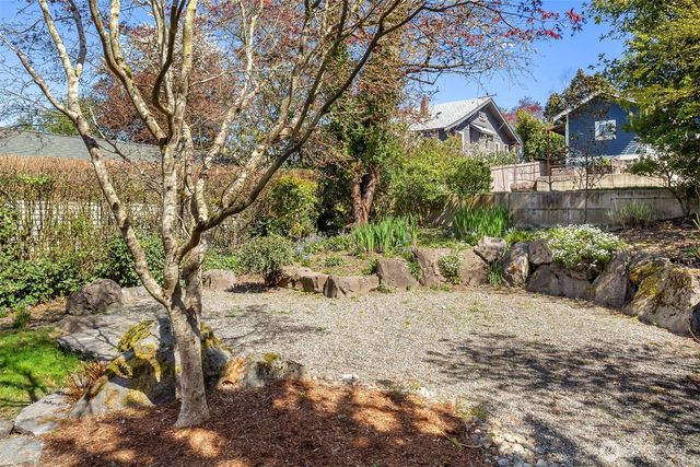 4710 42nd Avenue S, Seattle, WA 98118