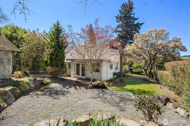 4710 42nd Avenue S, Seattle, WA 98118